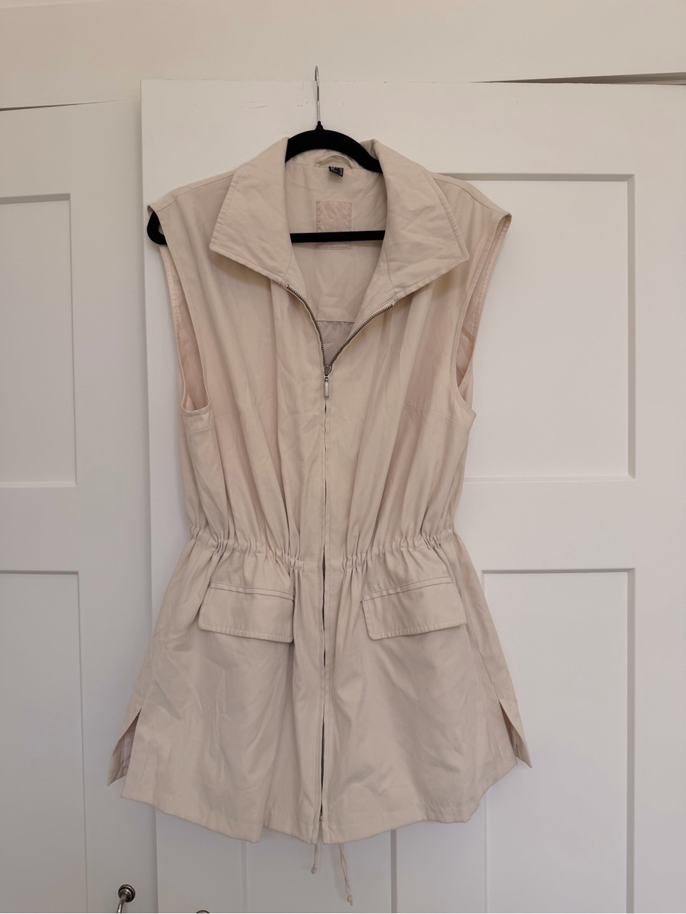 Sleeveless Beige Drawstring Utility Jacket